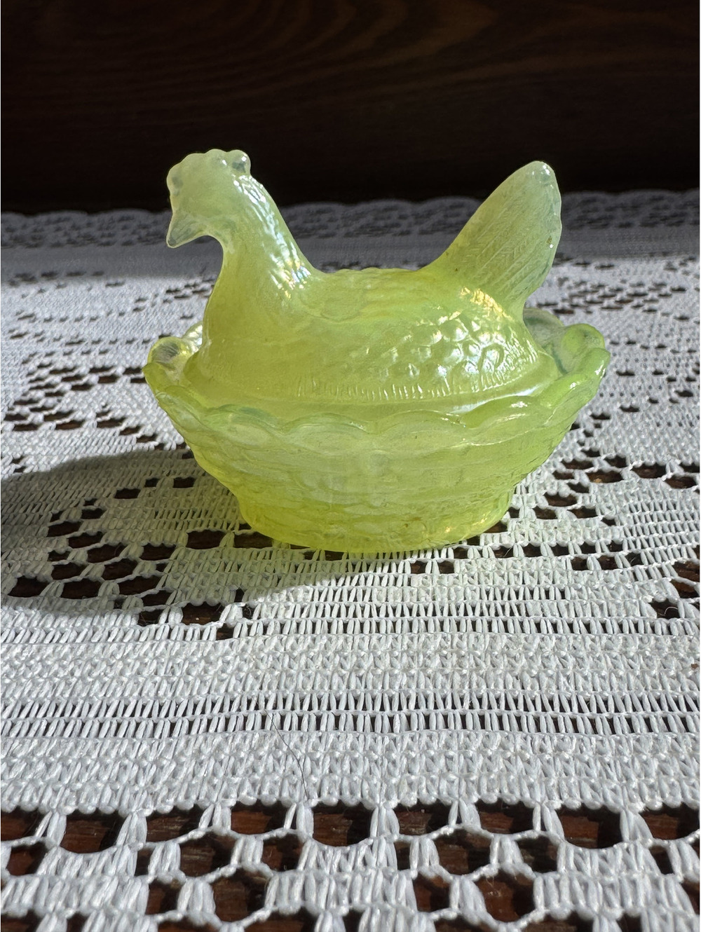 Vintage Boyd Neon Yellow Carnival Glass Hen on Nest - UVA Reactive!!